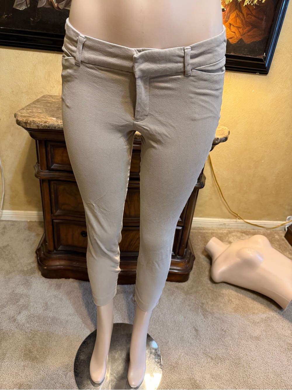 Old Navy Cropped Slim Ankle Jeans in Light Beige